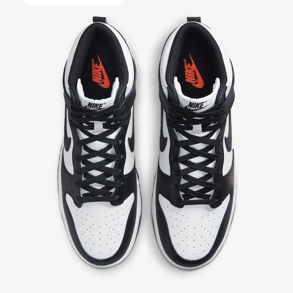 Nike Dunks Hi Retro - Picture 3 of 7